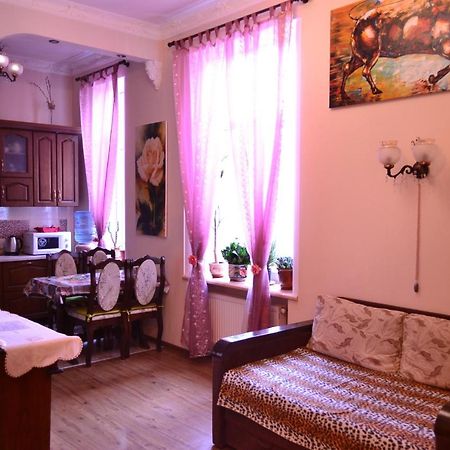 Apartment On Shevchenka Boulevard Ternopil Exteriör bild