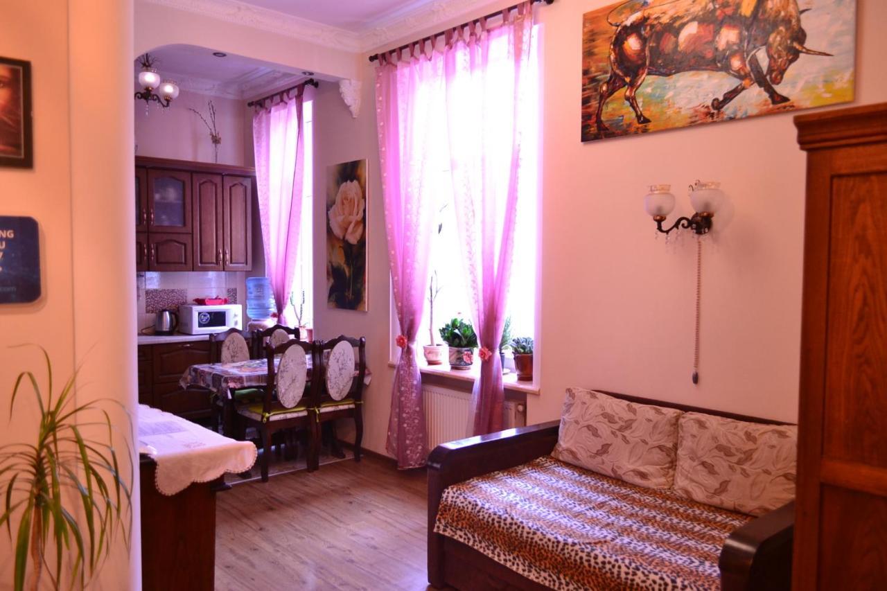 Apartment On Shevchenka Boulevard Ternopil Exteriör bild