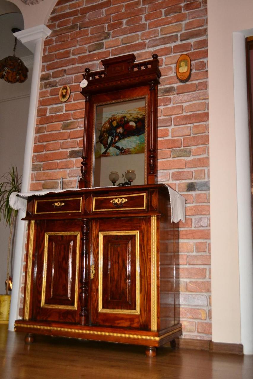 Apartment On Shevchenka Boulevard Ternopil Exteriör bild