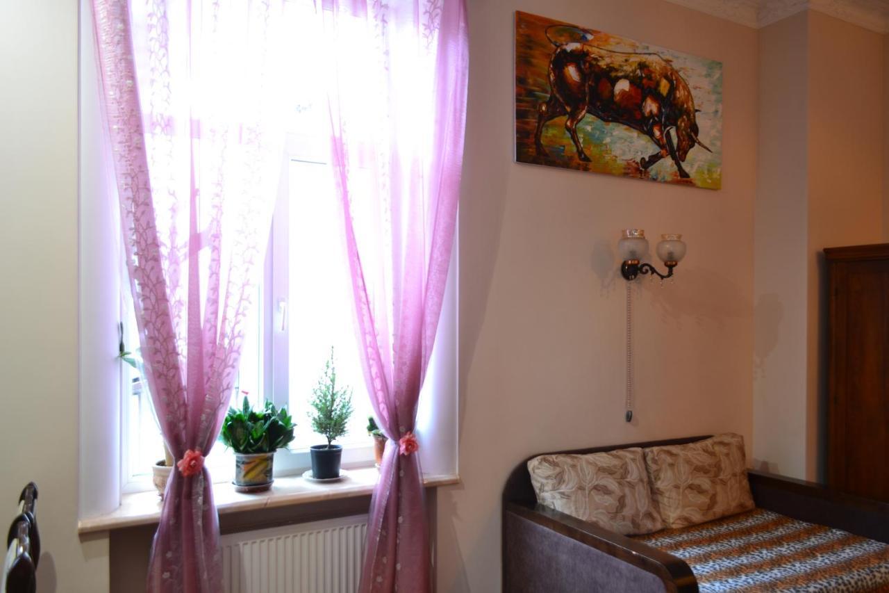 Apartment On Shevchenka Boulevard Ternopil Exteriör bild