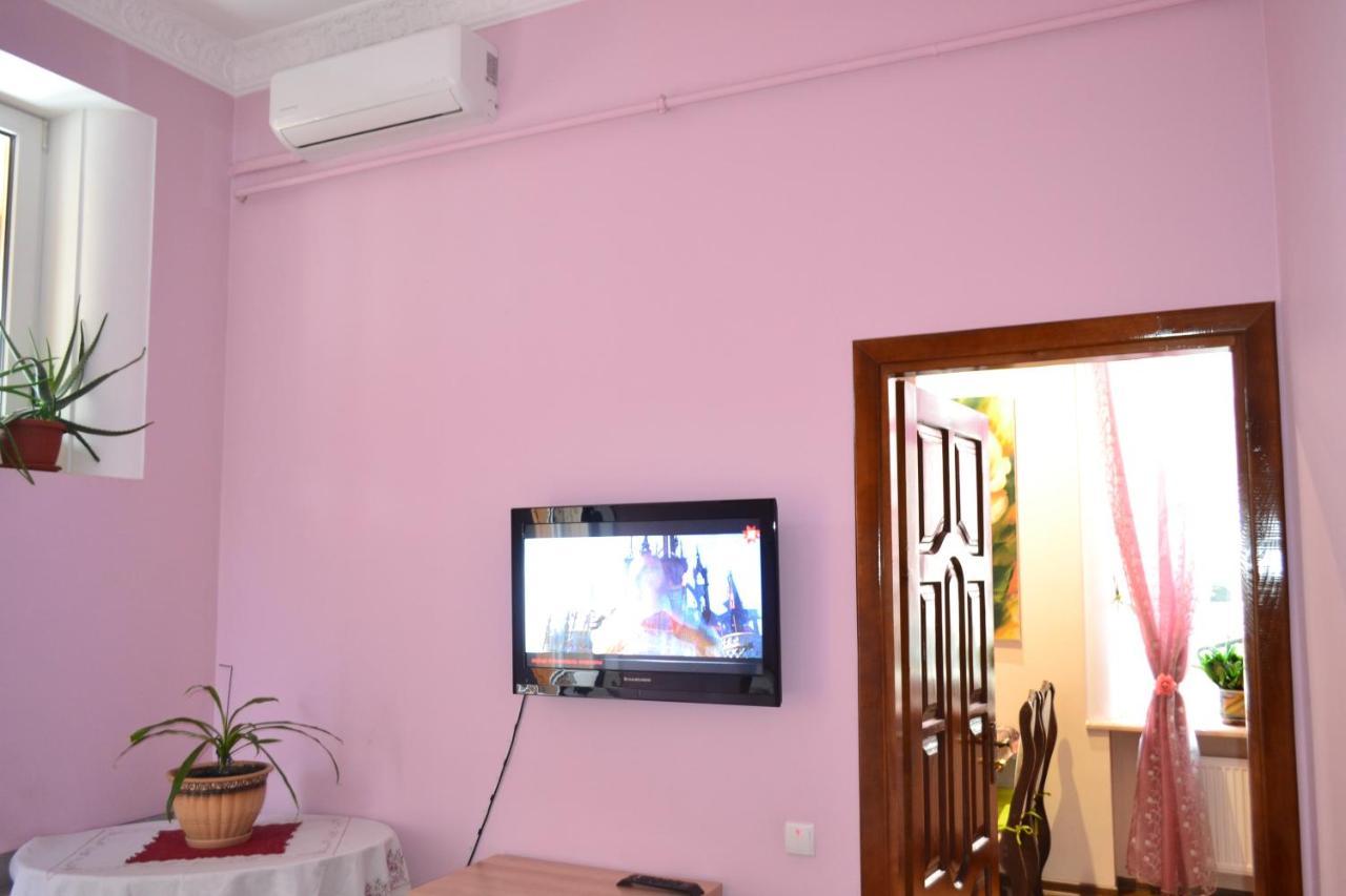 Apartment On Shevchenka Boulevard Ternopil Exteriör bild